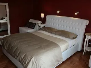 L'angolo Cortese بيت ضيافة
