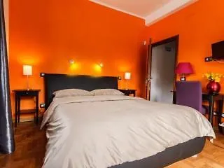 L'angolo Cortese Гостевой дом Рим